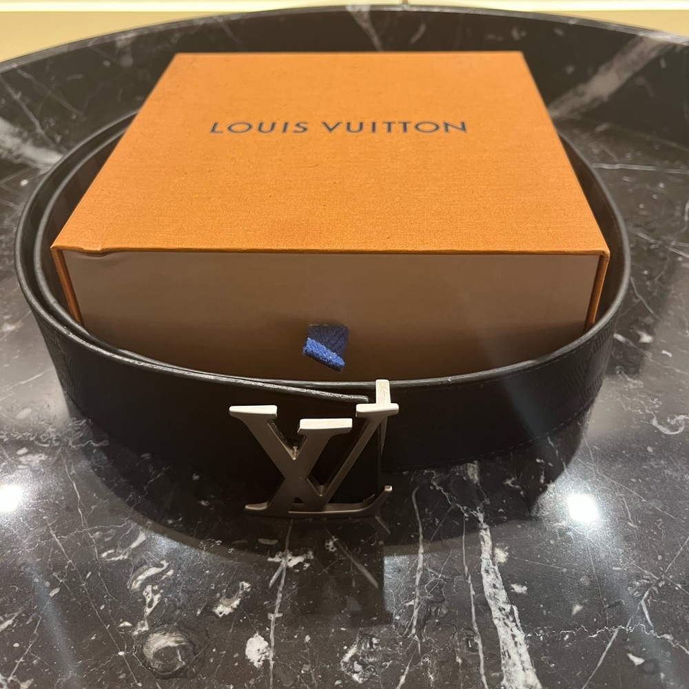Reversible Louis Vuitton Belt 40 MM
